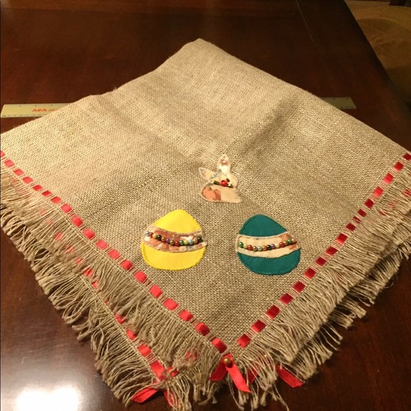 Handmade made Easter runner style tablecloth - Picture 8 of 9